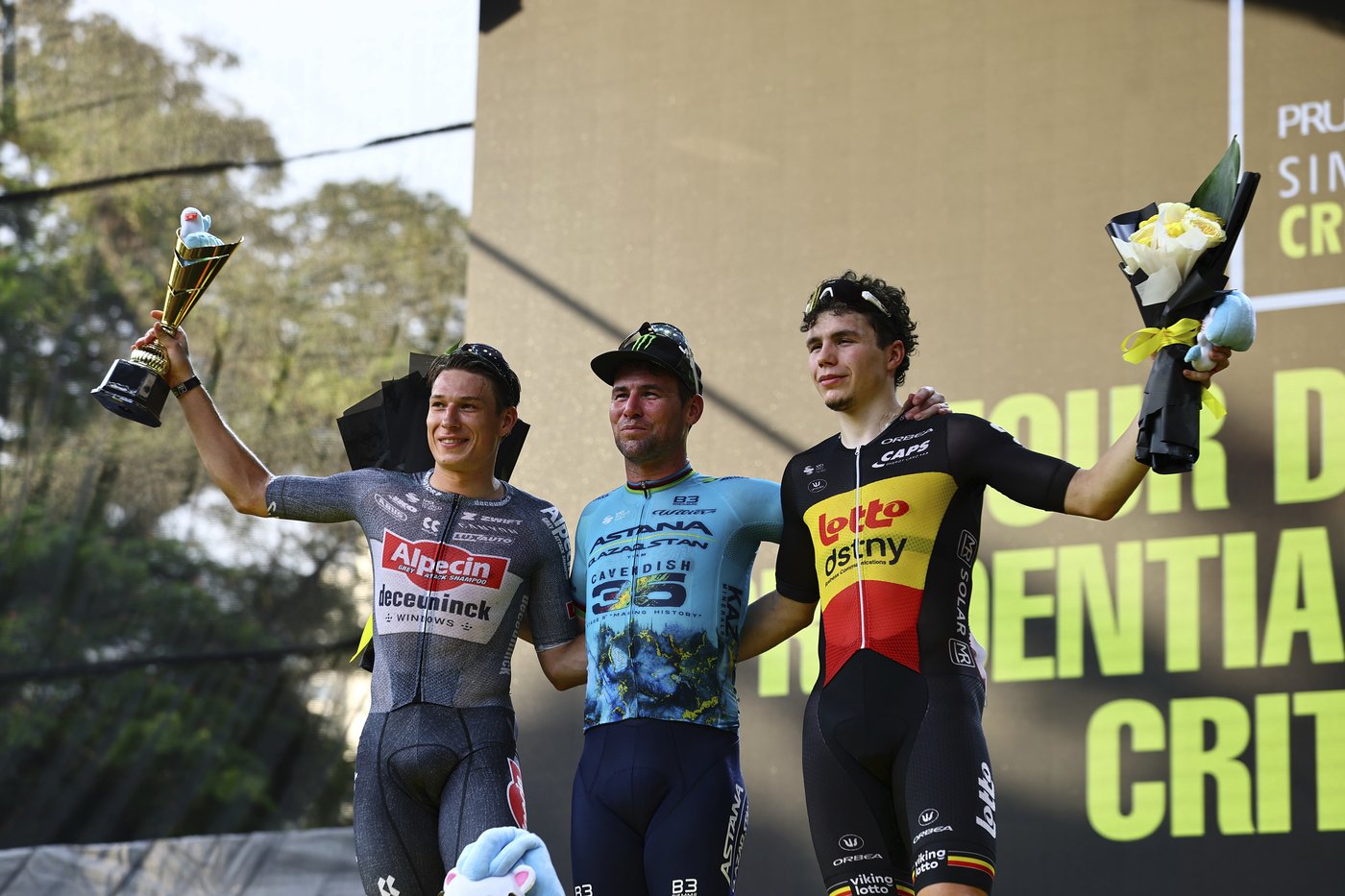 Sprint ace Mark Cavendish ends cycling career in style with Singapore win | iNFOnews.ca Sprint ace Mark Cavendish ends cycling career in style with Singapore win | iNFOnews.ca