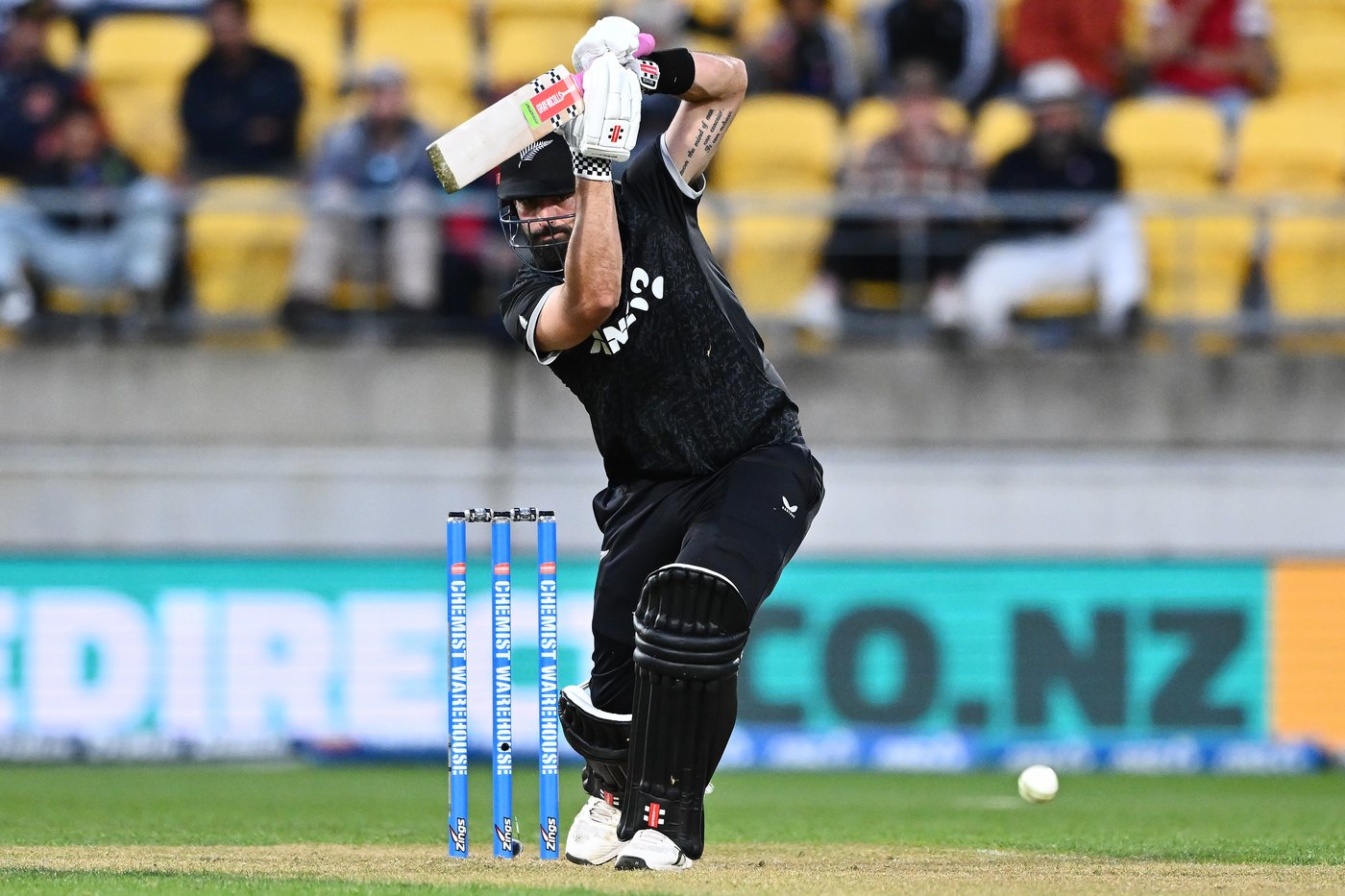 Santner surge in vain as West Indies defends 164 to beat New Zealand by 7 runs in 1st T20 | iNFOnews.ca