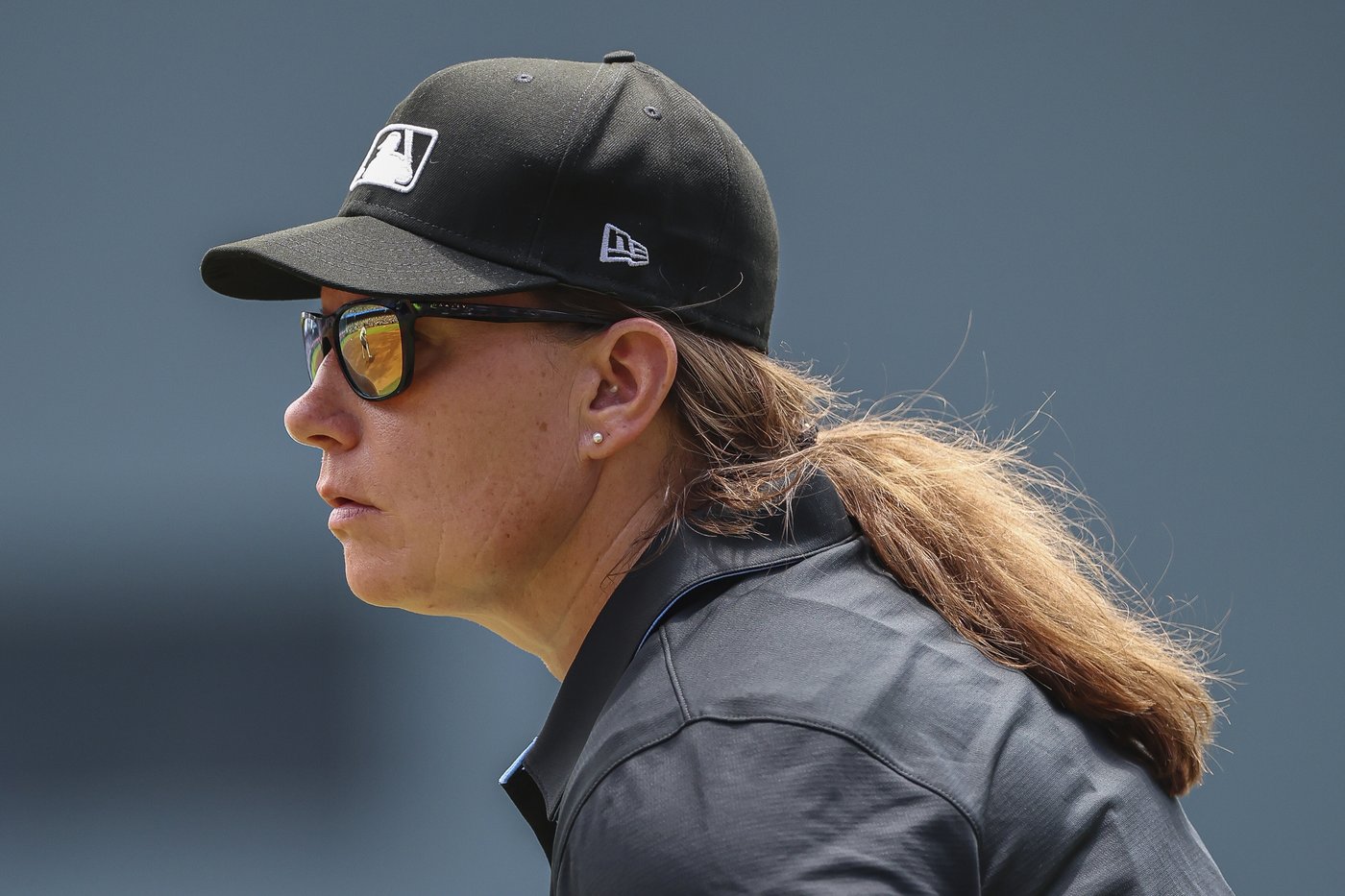 Jen Pawol breaks MLB's gender barrier as the first female umpire to work a regular-season game | iNFOnews.ca