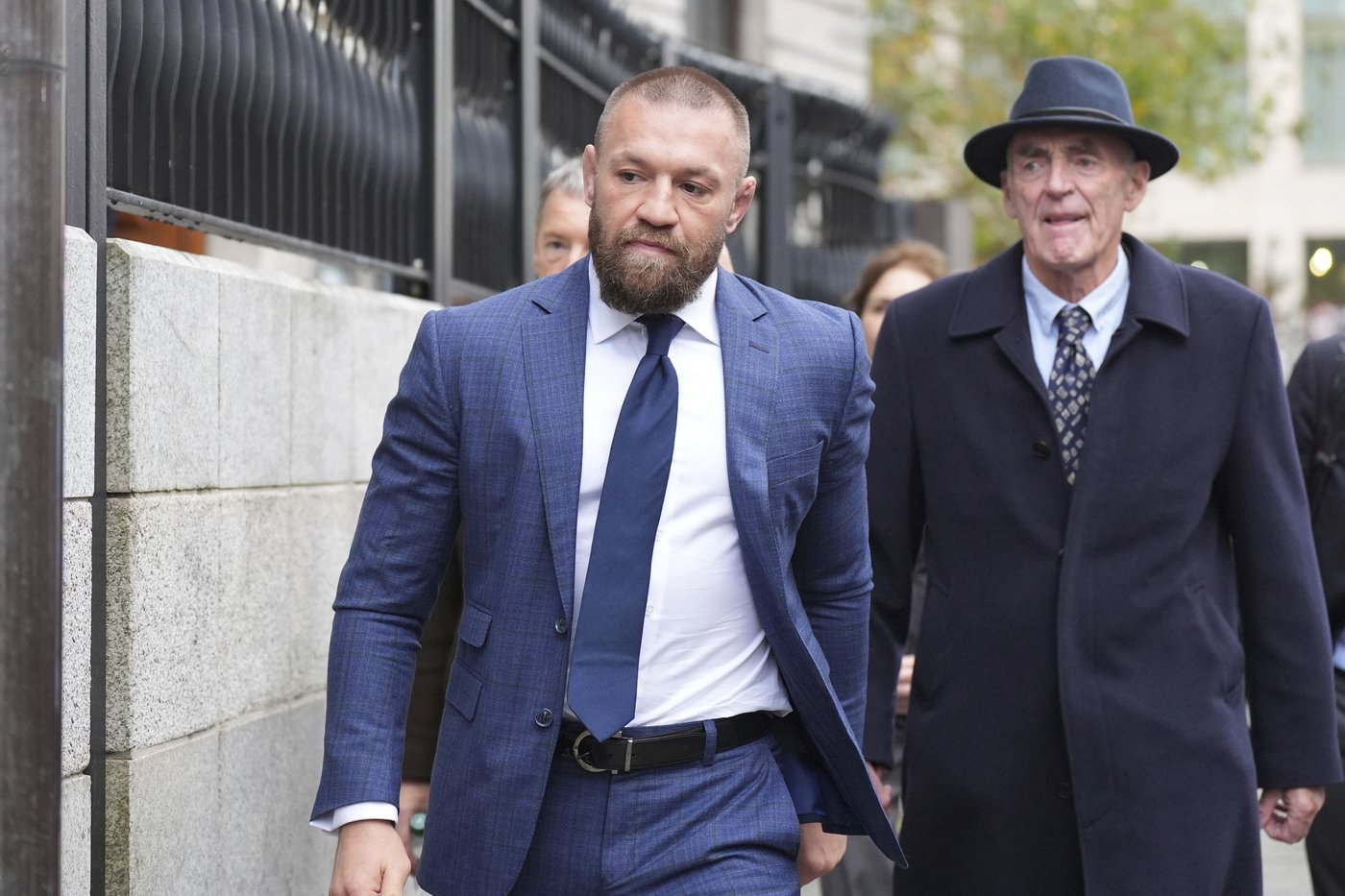 Woman accusing Conor McGregor of sexual assault testifies in court at start of civil case | iNFOnews.ca