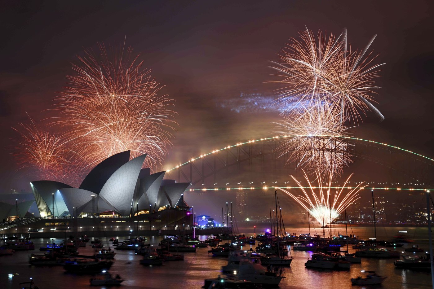 PHOTO COLLECTION: New Year's Eve | iNFOnews.ca
