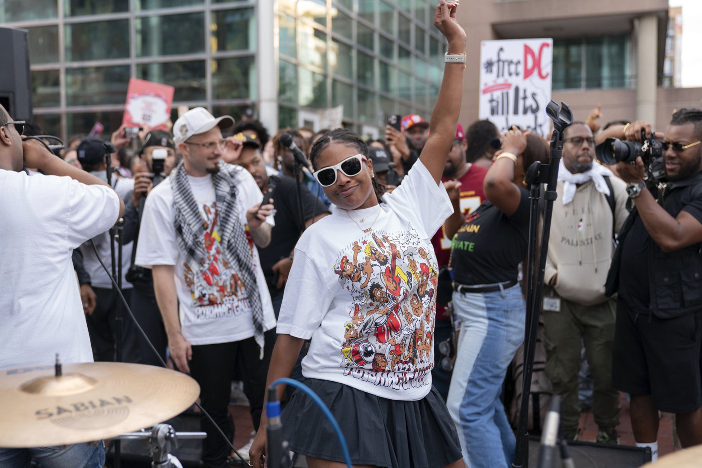 Trump's crackdown in DC leaves residents on edge as federal agents set up checkpoints | iNFOnews.ca