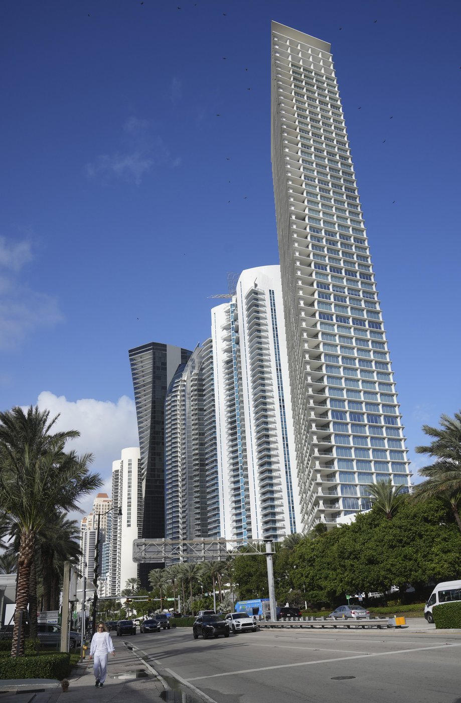 About 3 dozen high-rise buildings in South Florida are sinking | iNFOnews.ca About 3 dozen high-rise buildings in South Florida are sinking | iNFOnews.ca