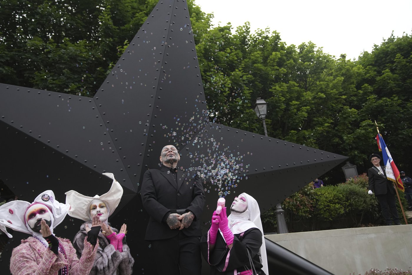 Paris unveils a memorial to LGBTQ+ victims of Nazi regime and other persecutions | iNFOnews.ca