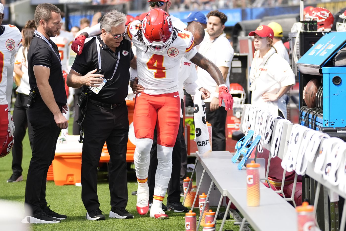 Chiefs put WR Rashee Rice on injured reserve after hurting his knee in a win over the Chargers | iNFOnews.ca Chiefs put WR Rashee Rice on injured reserve after hurting his knee in a win over the Chargers | iNFOnews.ca