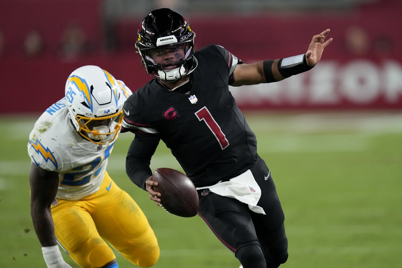 James Conner's well-timed speech and bruising runs help Cardinals regain momentum | iNFOnews.ca James Conner's well-timed speech and bruising runs help Cardinals regain momentum | iNFOnews.ca