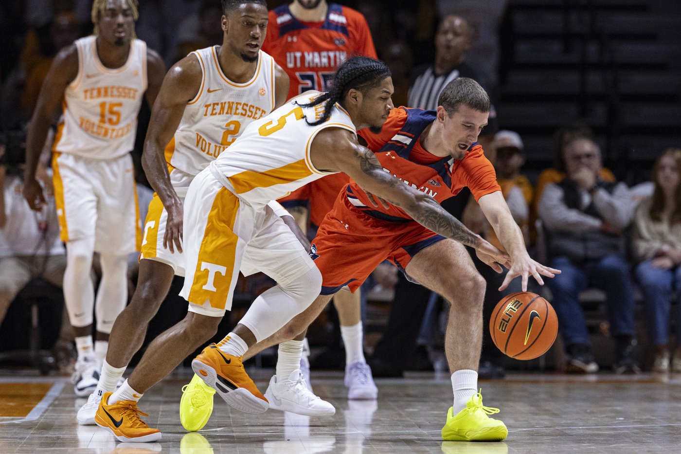No. 7 Tennessee extends its season-opening winning streak to 7 games in 78-35 win over UT Martin | iNFOnews.ca