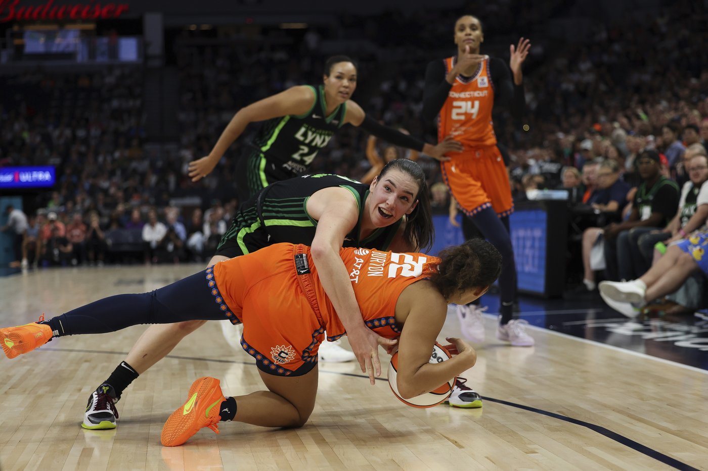 Lynx top Sun 77-70 in Game 2 to even WNBA semifinals behind Collier's supporting cast | iNFOnews.ca Lynx top Sun 77-70 in Game 2 to even WNBA semifinals behind Collier's supporting cast | iNFOnews.ca