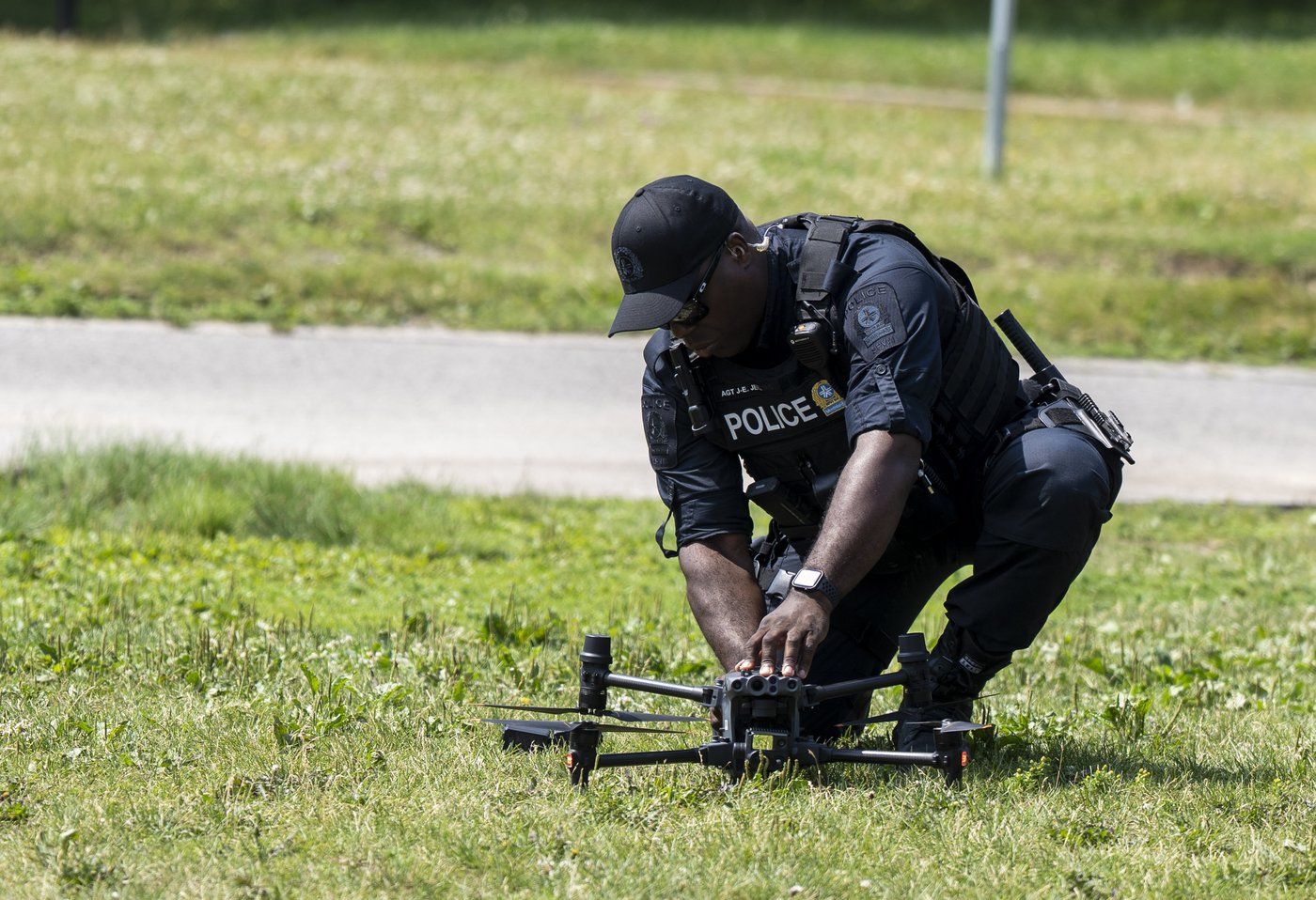 Search continues for man who went missing in water near popular Montreal beach | iNFOnews.ca Search continues for man who went missing in water near popular Montreal beach | iNFOnews.ca
