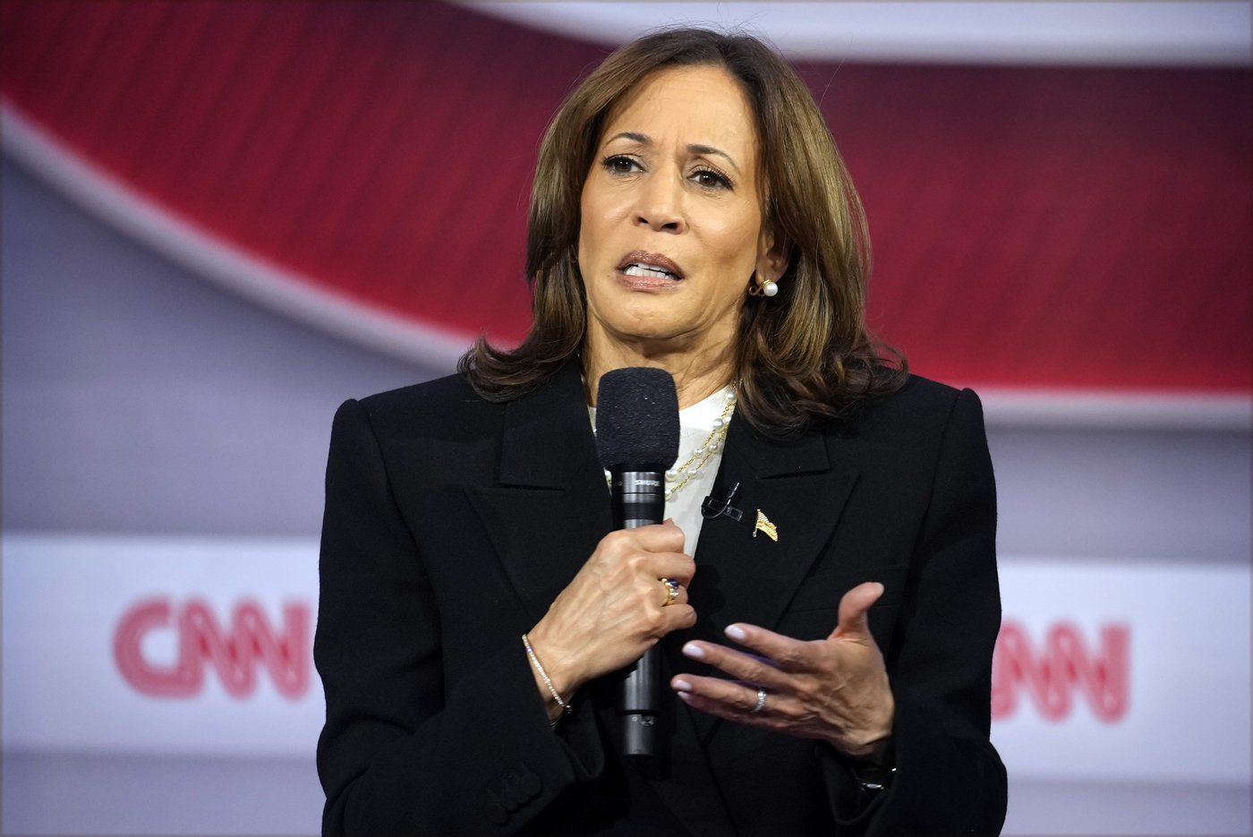 The Latest: Harris and Trump focus on closing messages with rallies in Georgia, Nevada, Arizona | iNFOnews.ca