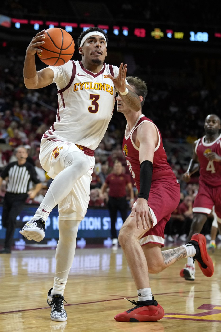 Jones scores 20 points off bench, Lipsey adds 17 in No. 5 Cyclones' 87-52 win over IU Indianapolis | iNFOnews.ca