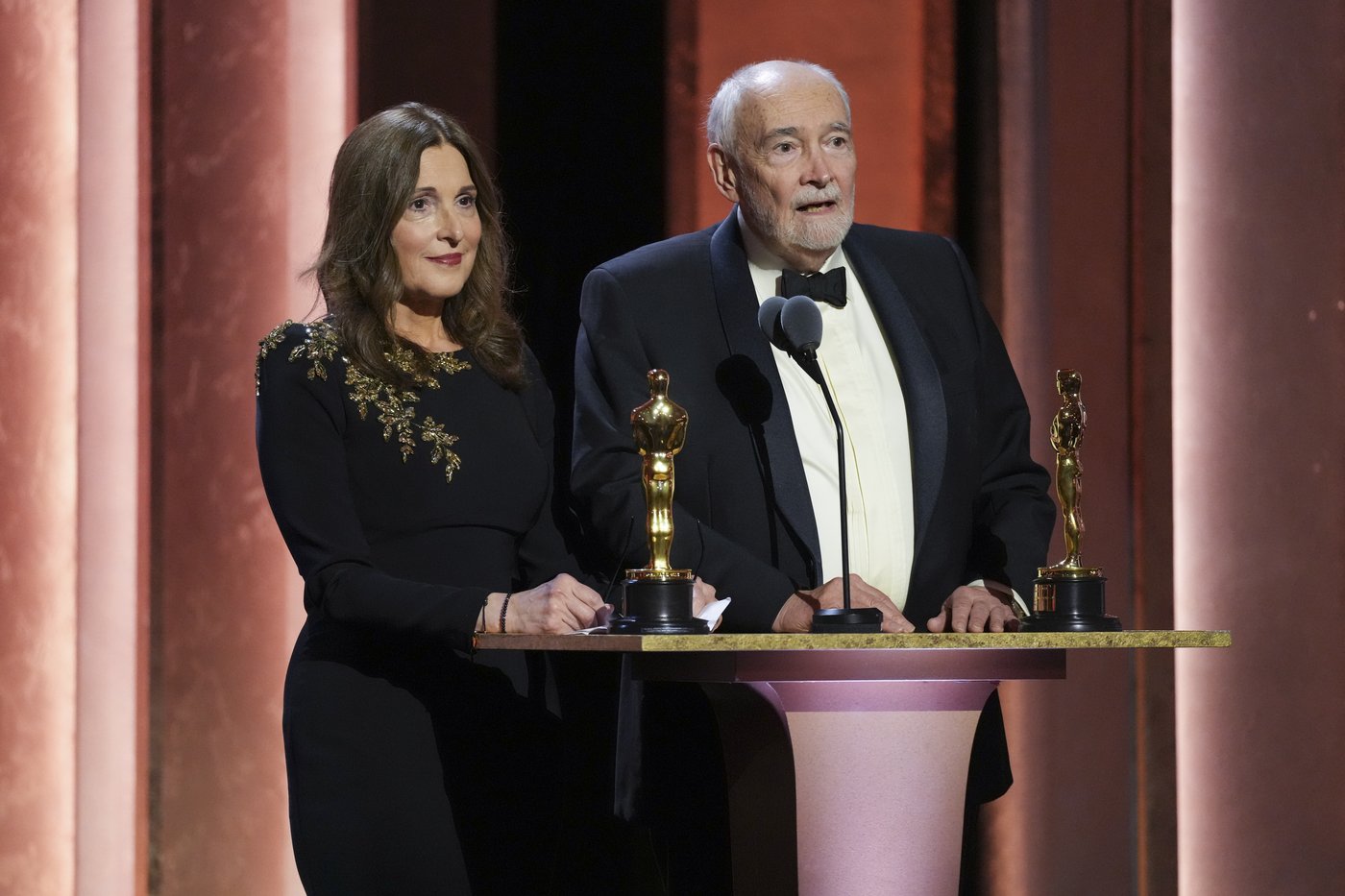 Hollywood stars gather for honorary Oscars event celebrating Quincy Jones, Bond producers, more | iNFOnews.ca