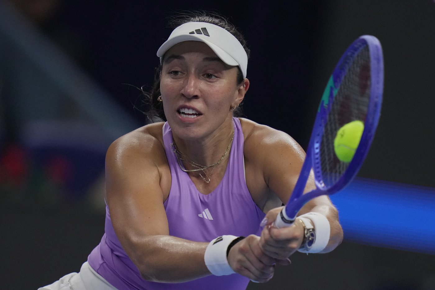 Aryna Sabalenka overcomes early scare to advance at Wuhan Open, Naomi Osaka loses to Linda Noskova | iNFOnews.ca