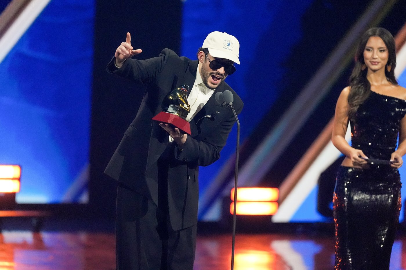 Bad Bunny wins album of the year at the 2025 Latin Grammys, capping an electric night | iNFOnews.ca