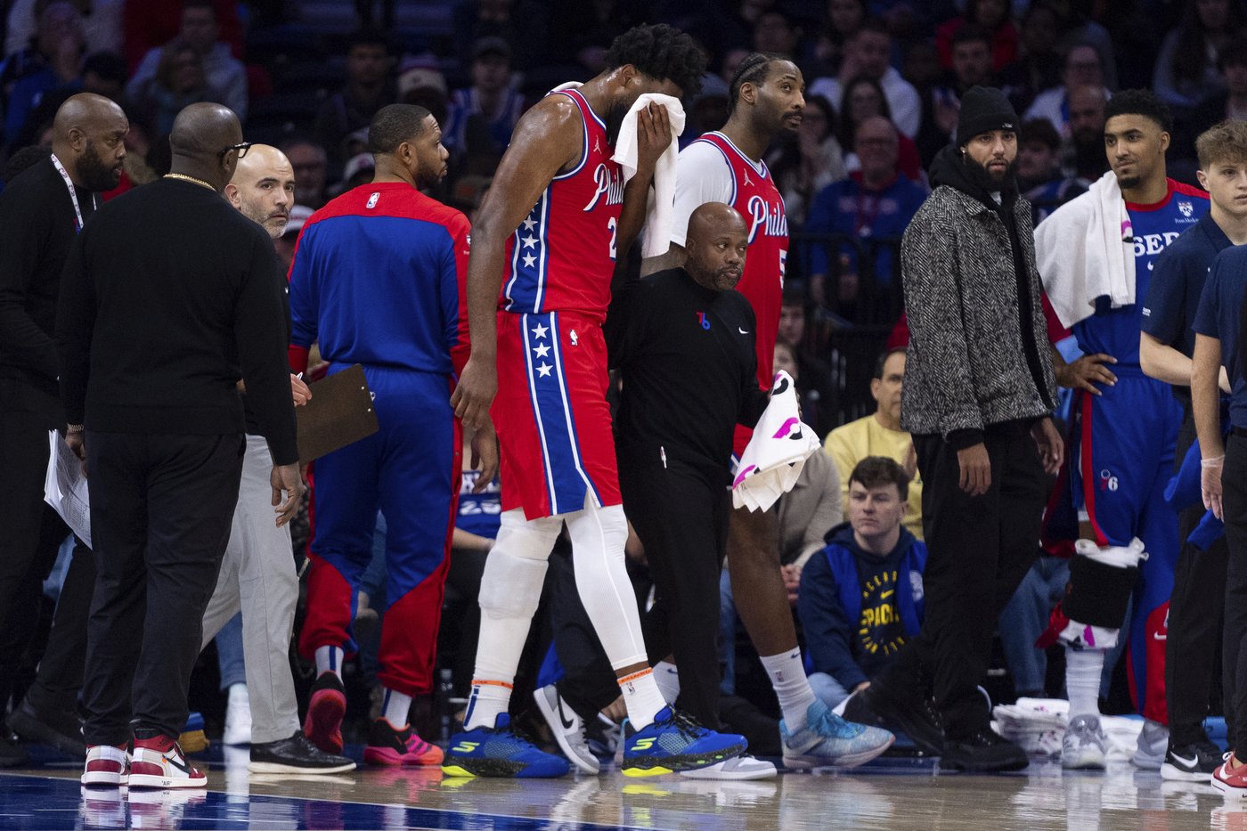 Joel Embiid sustains sinus fracture fighting for rebound, misses 2nd half of 76ers' loss to Pacers | iNFOnews.ca Joel Embiid sustains sinus fracture fighting for rebound, misses 2nd half of 76ers' loss to Pacers | iNFOnews.ca