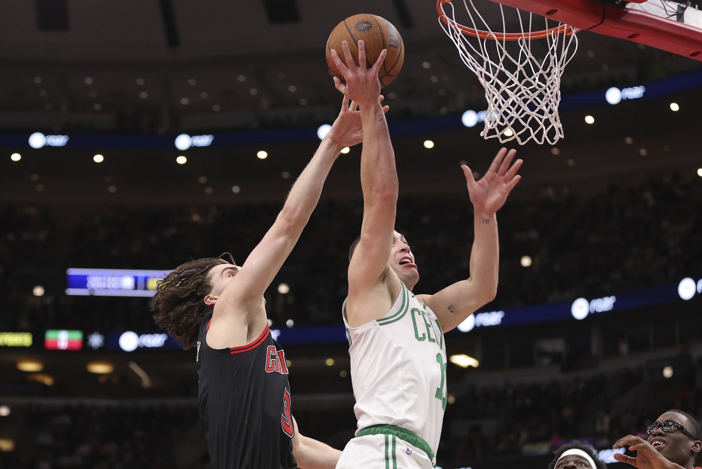 Tatum scores 35, Pritchard adds 29 off the bench and Celtics outlast Bulls 138-129 | iNFOnews.ca