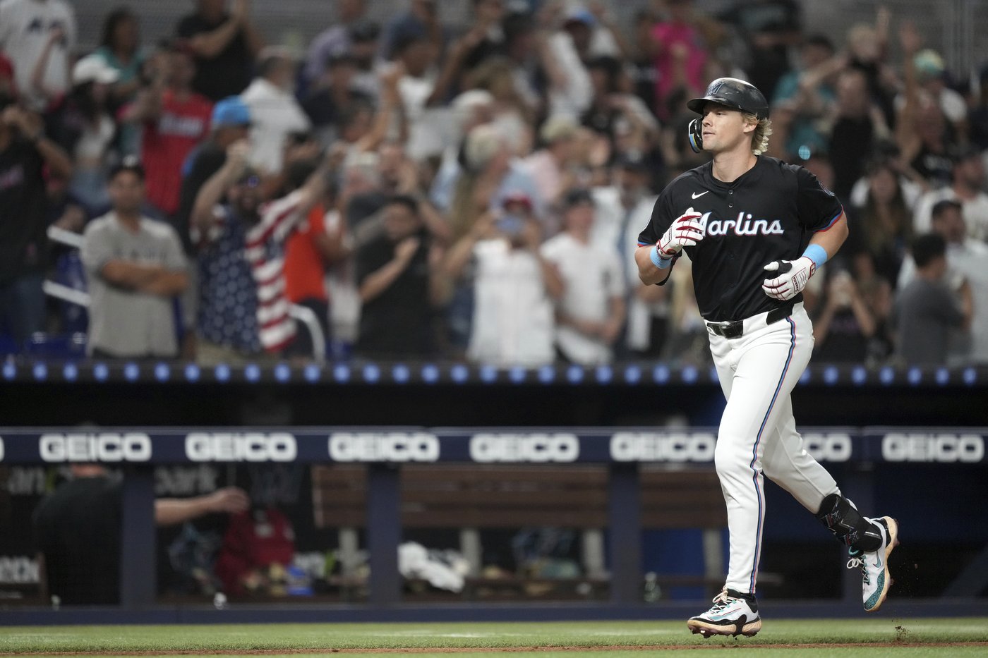Edwards, Ramírez help Marlins come from behind to beat Yankees 13-12 | iNFOnews.ca