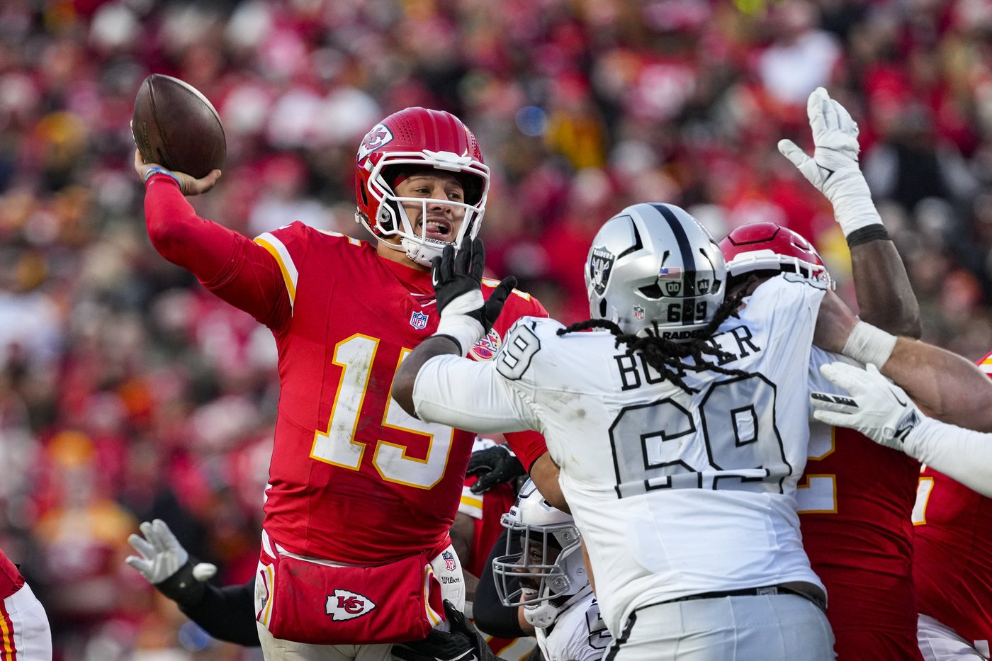 Chargers aim to end 6-game skid against Chiefs in Sunday night trip to Arrowhead Stadium | iNFOnews.ca Chargers aim to end 6-game skid against Chiefs in Sunday night trip to Arrowhead Stadium | iNFOnews.ca