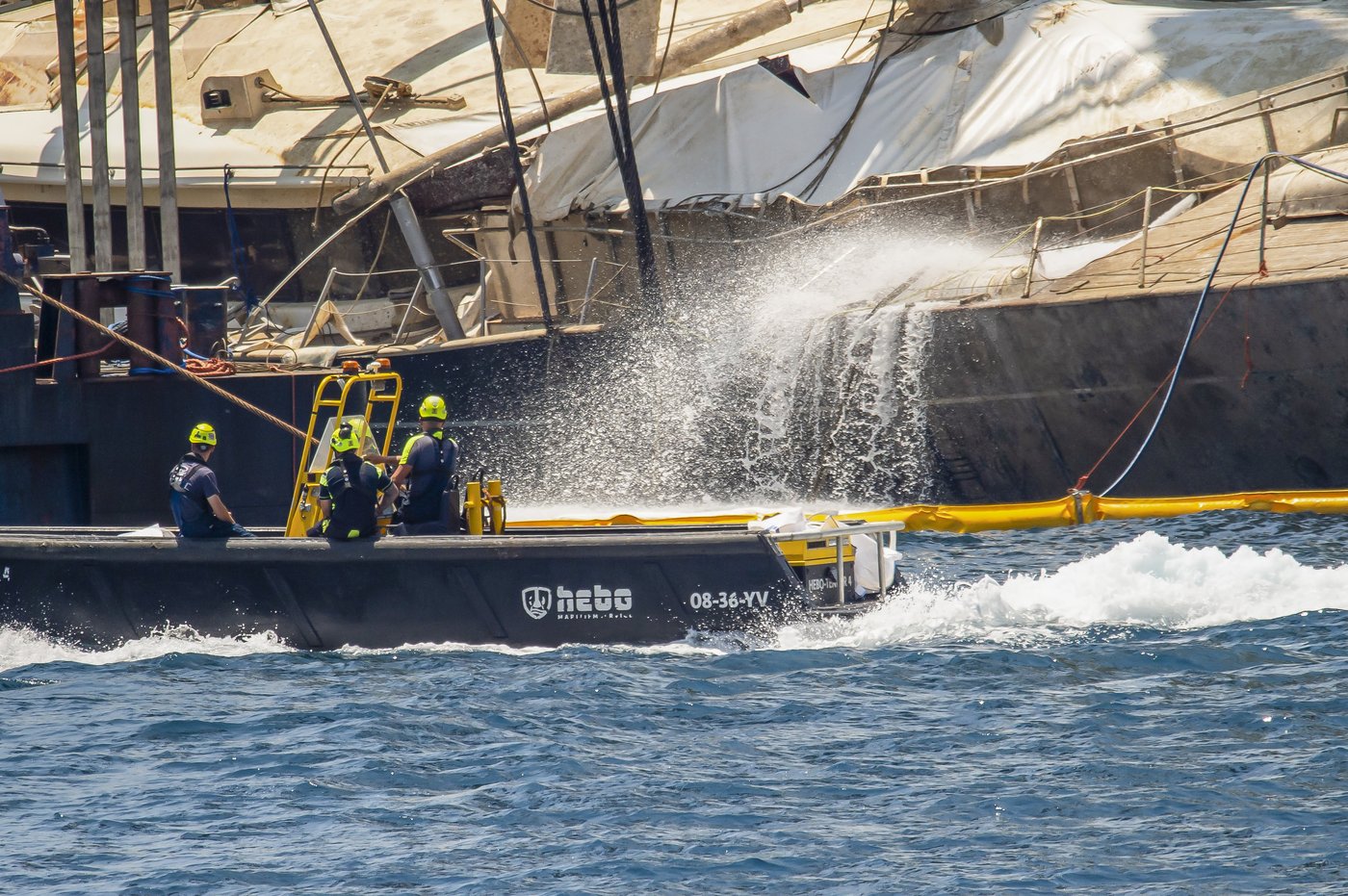 Sunken Bayesian superyacht lifted out of the water off Sicily as salvage operate completes | iNFOnews.ca Sunken Bayesian superyacht lifted out of the water off Sicily as salvage operate completes | iNFOnews.ca