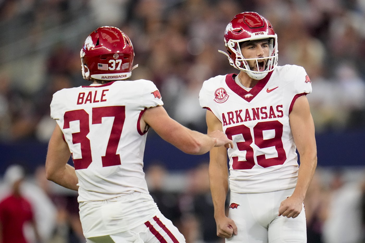 No. 4 Tennessee Vols head to Arkansas looking to snap skid in Fayetteville | iNFOnews.ca