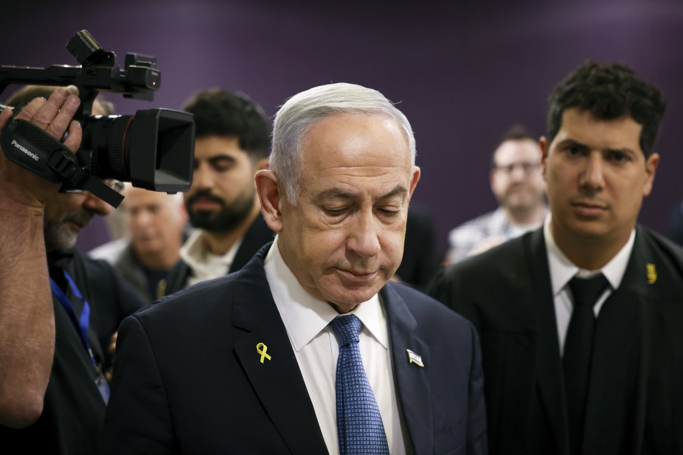 Israelis love Trump. But some are unnerved by his vow to save Netanyahu from his corruption trial | iNFOnews.ca Israelis love Trump. But some are unnerved by his vow to save Netanyahu from his corruption trial | iNFOnews.ca