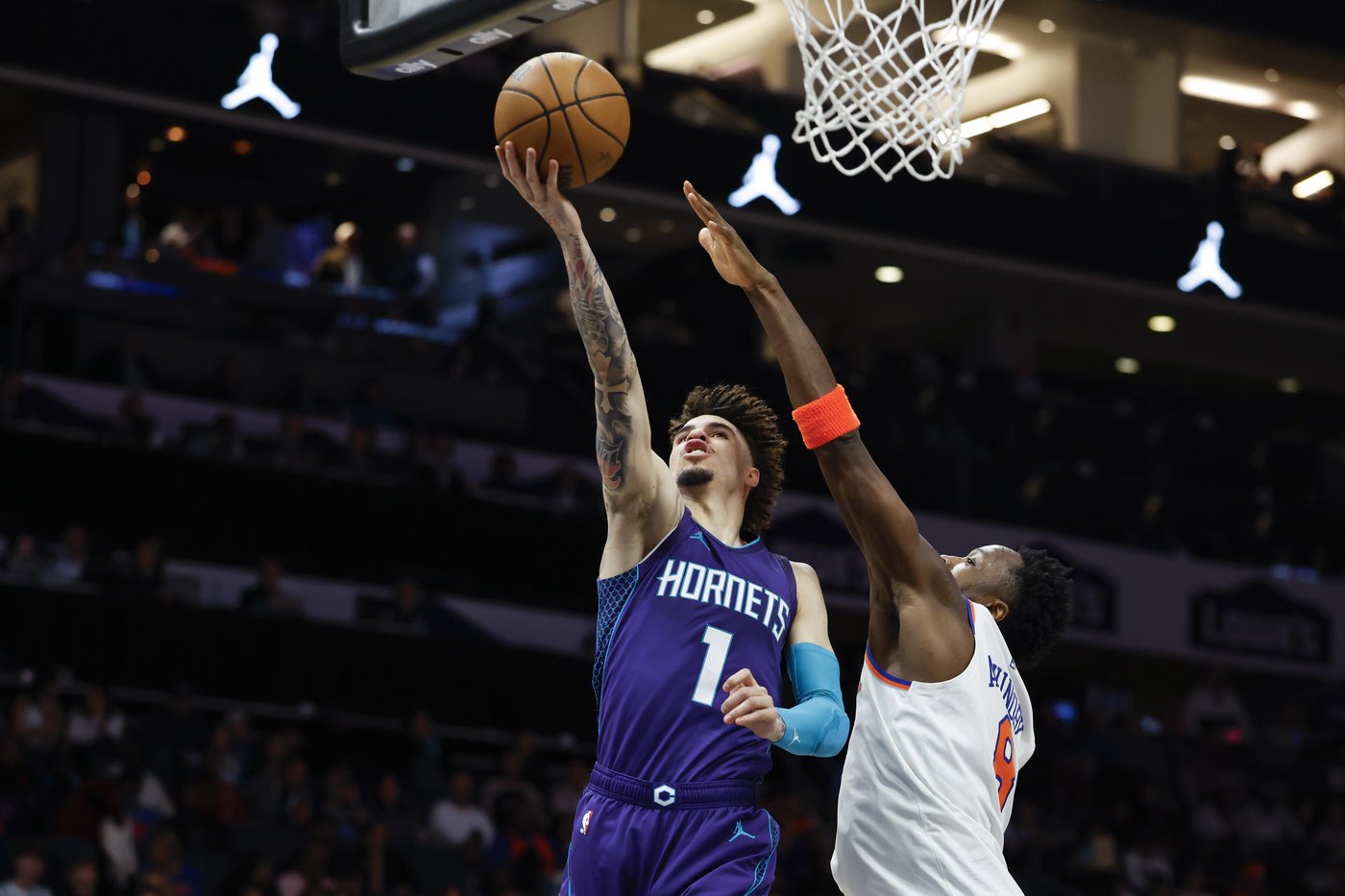 Hornets used balanced scoring to beat Knicks | iNFOnews.ca Hornets used balanced scoring to beat Knicks | iNFOnews.ca