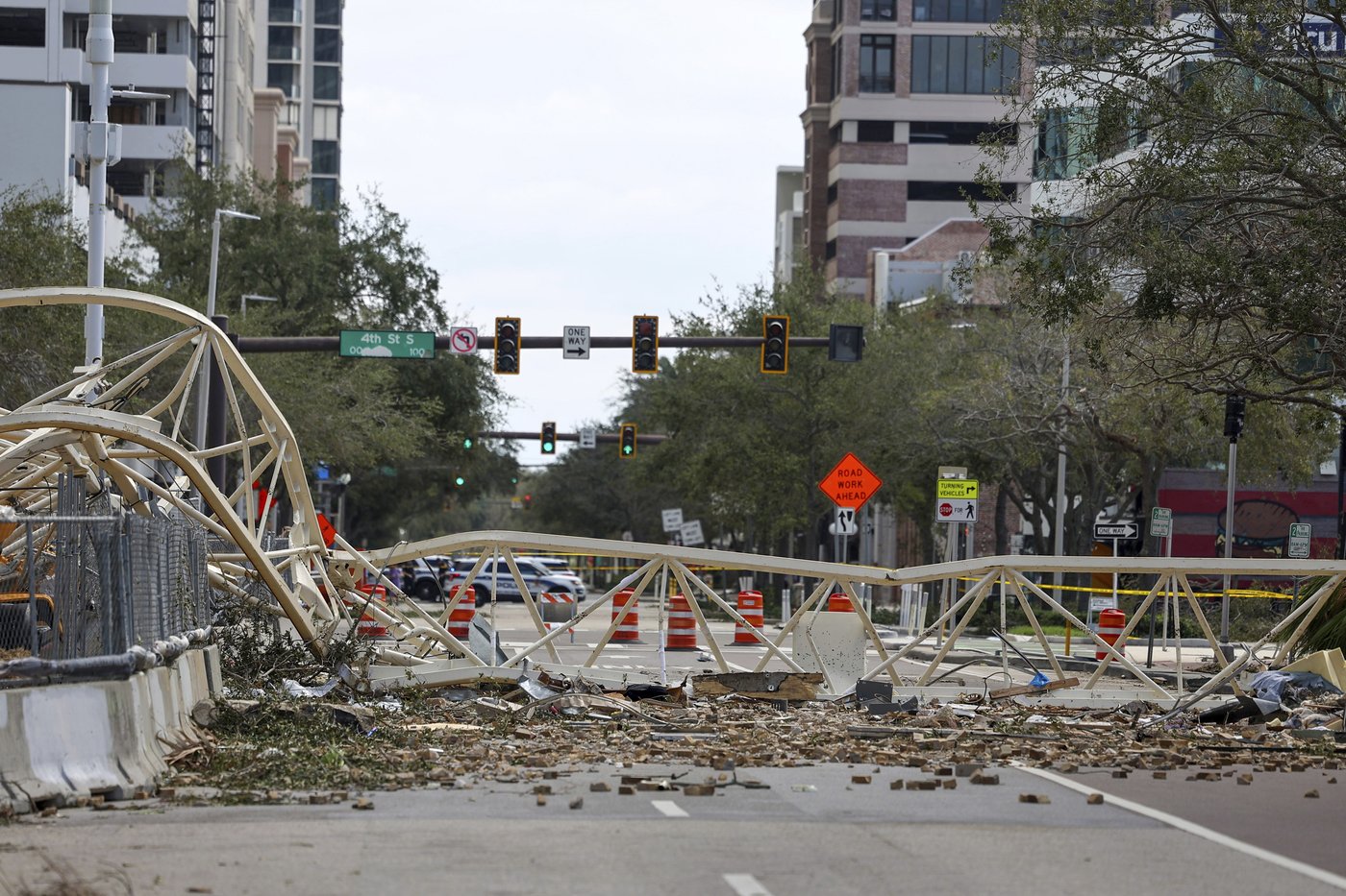 Hurricane Milton's winds topple crane building west Florida's tallest residential building | iNFOnews.ca