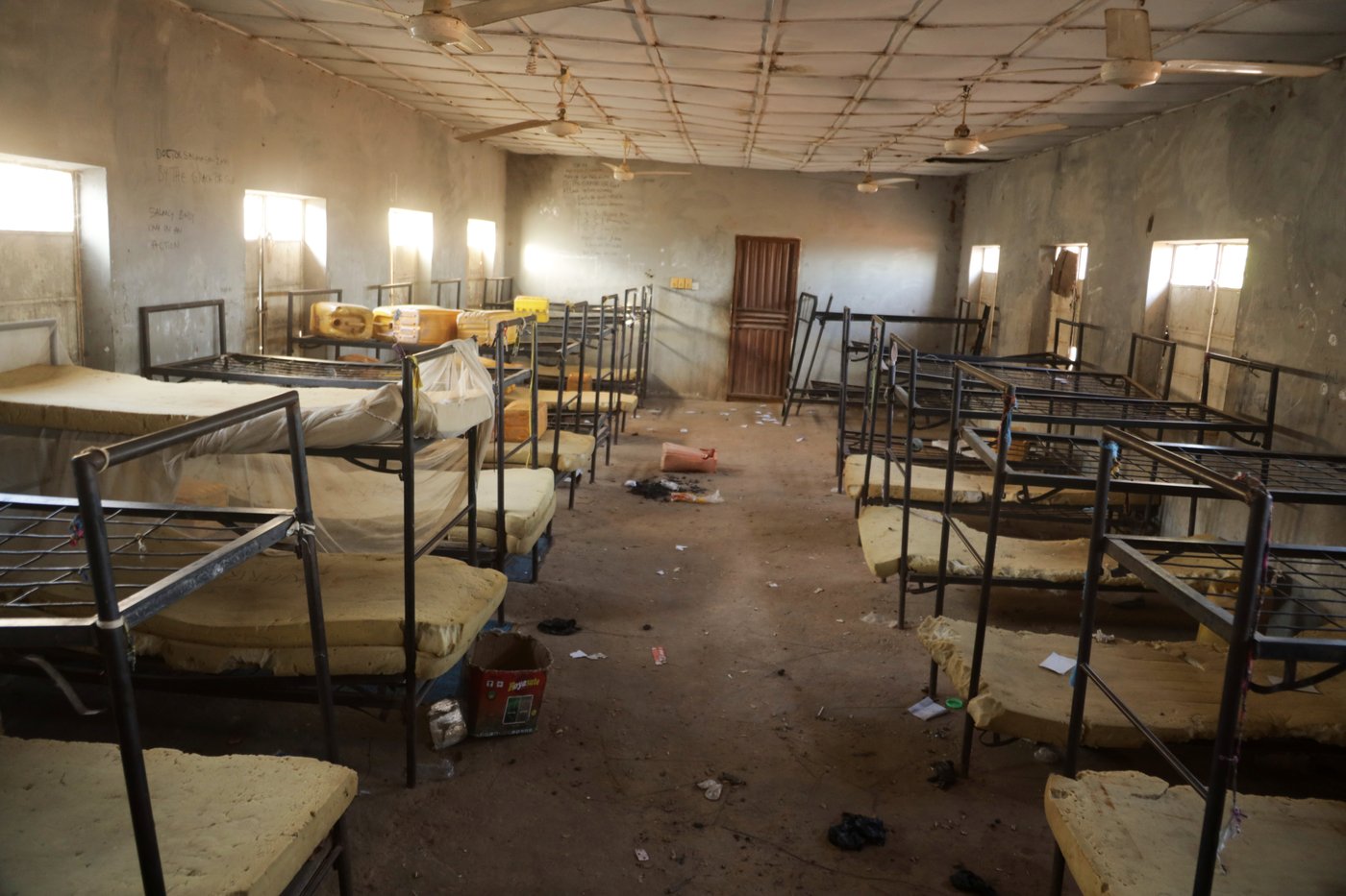 Gunmen abduct 25 girls from a high school in northwestern Nigeria | iNFOnews.ca Gunmen abduct 25 girls from a high school in northwestern Nigeria | iNFOnews.ca
