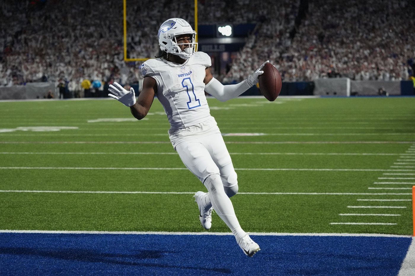 Drake Maye leads Patriots to 23-20 win over Bills, leaving NFL without an unbeaten team | iNFOnews.ca Drake Maye leads Patriots to 23-20 win over Bills, leaving NFL without an unbeaten team | iNFOnews.ca
