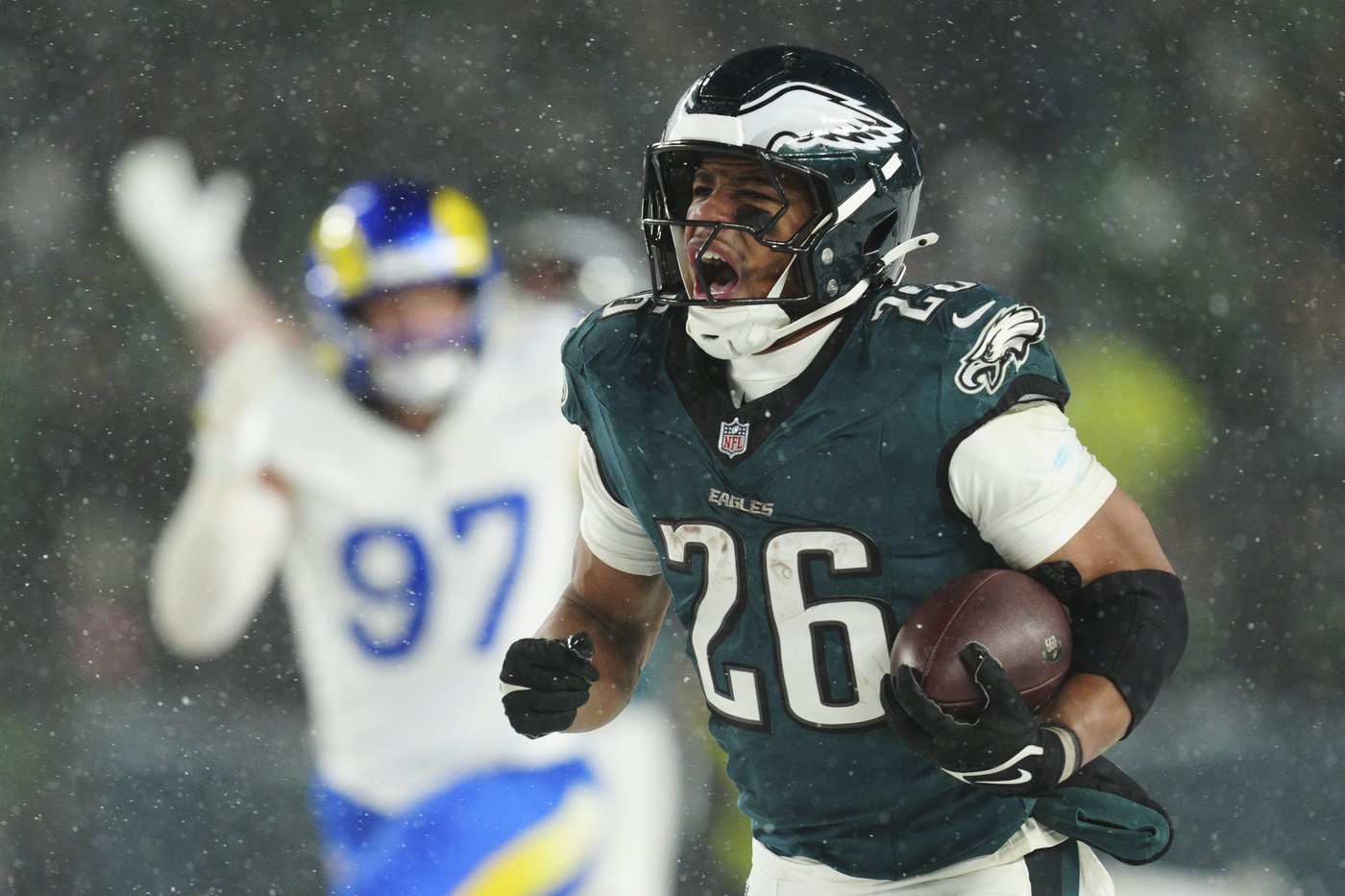 Washington visits Philadelphia in NFC East showdown for the conference title | iNFOnews.ca