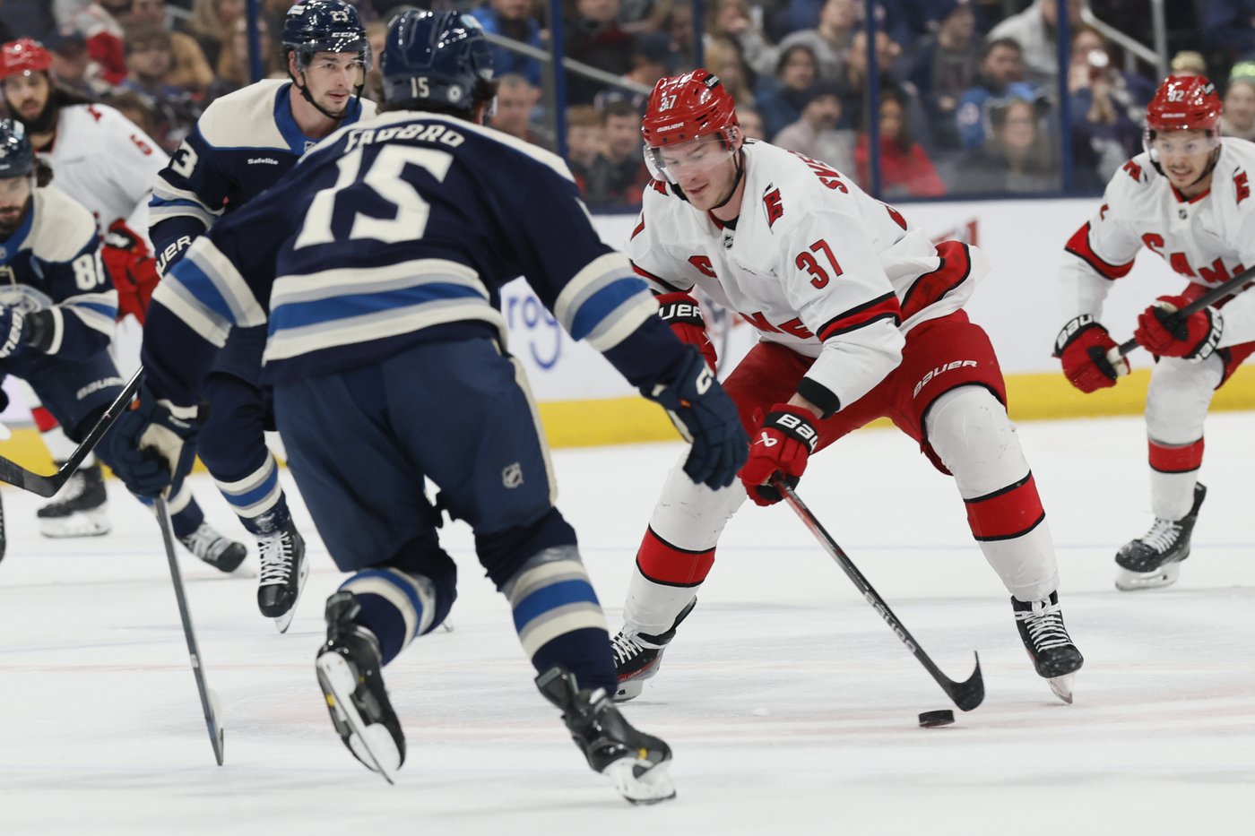 Fantilli scores in the 4th round of a shootout as Blue Jackets beat Hurricanes 4-3 | iNFOnews.ca