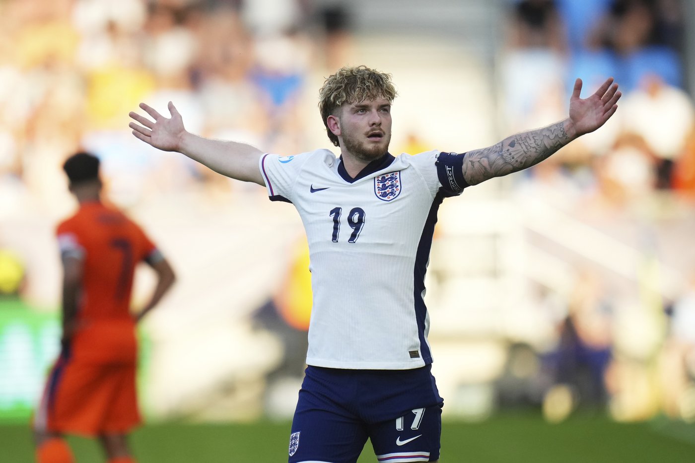Harvey Elliott shrugs off painful knee-slide celebration to lead England to U-21 final | iNFOnews.ca