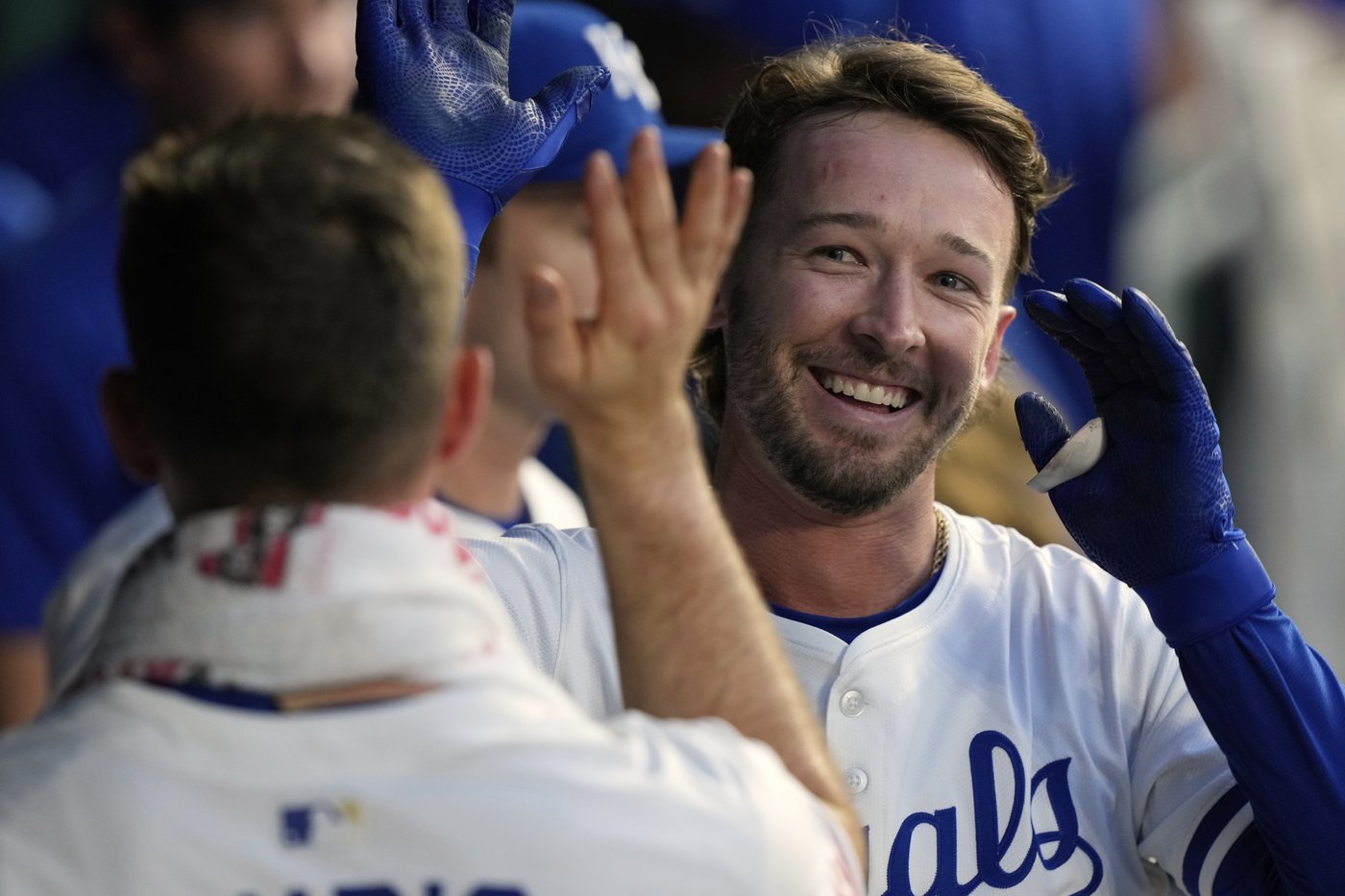 Fermin hits winning single in 11th inning, Royals beat Rockies 4-3 and drop Colorado to 4-18 | iNFOnews.ca