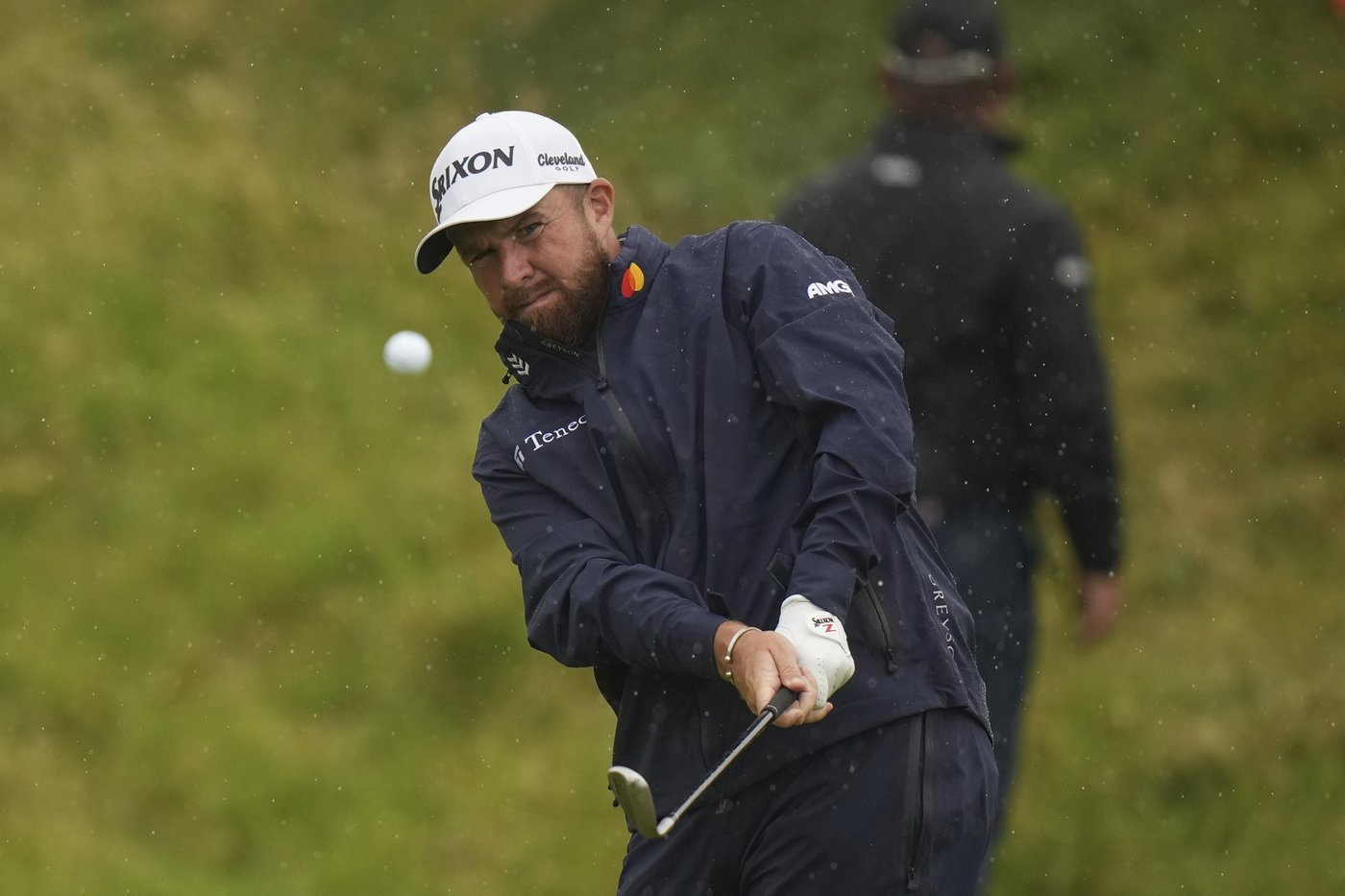 Shane Lowry docked 2 shots when his golf ball moves a fraction of an inch at British Open | iNFOnews.ca