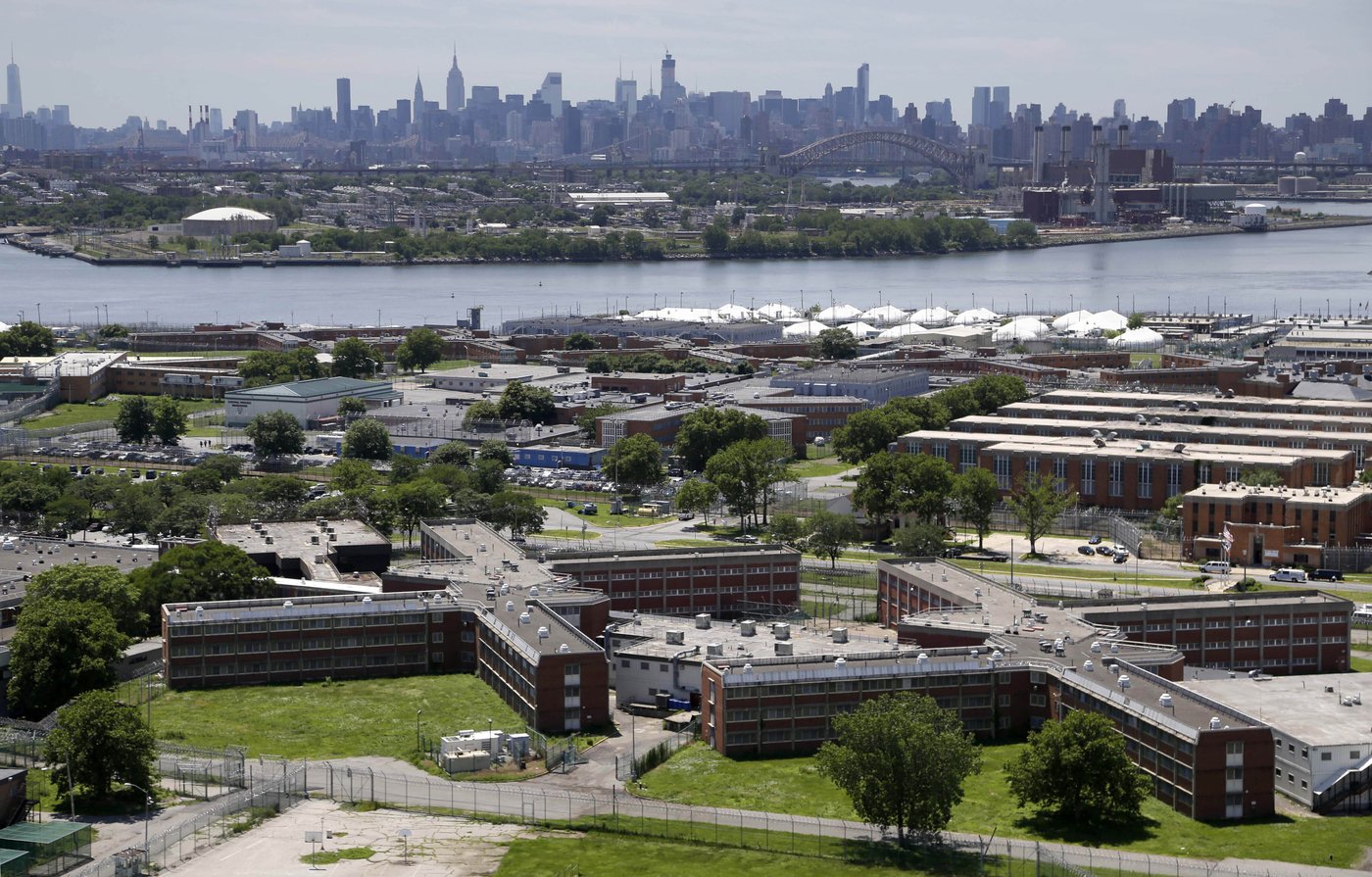 NYC Council sues to block Mayor Eric Adams from allowing ICE office on Rikers Island | iNFOnews.ca