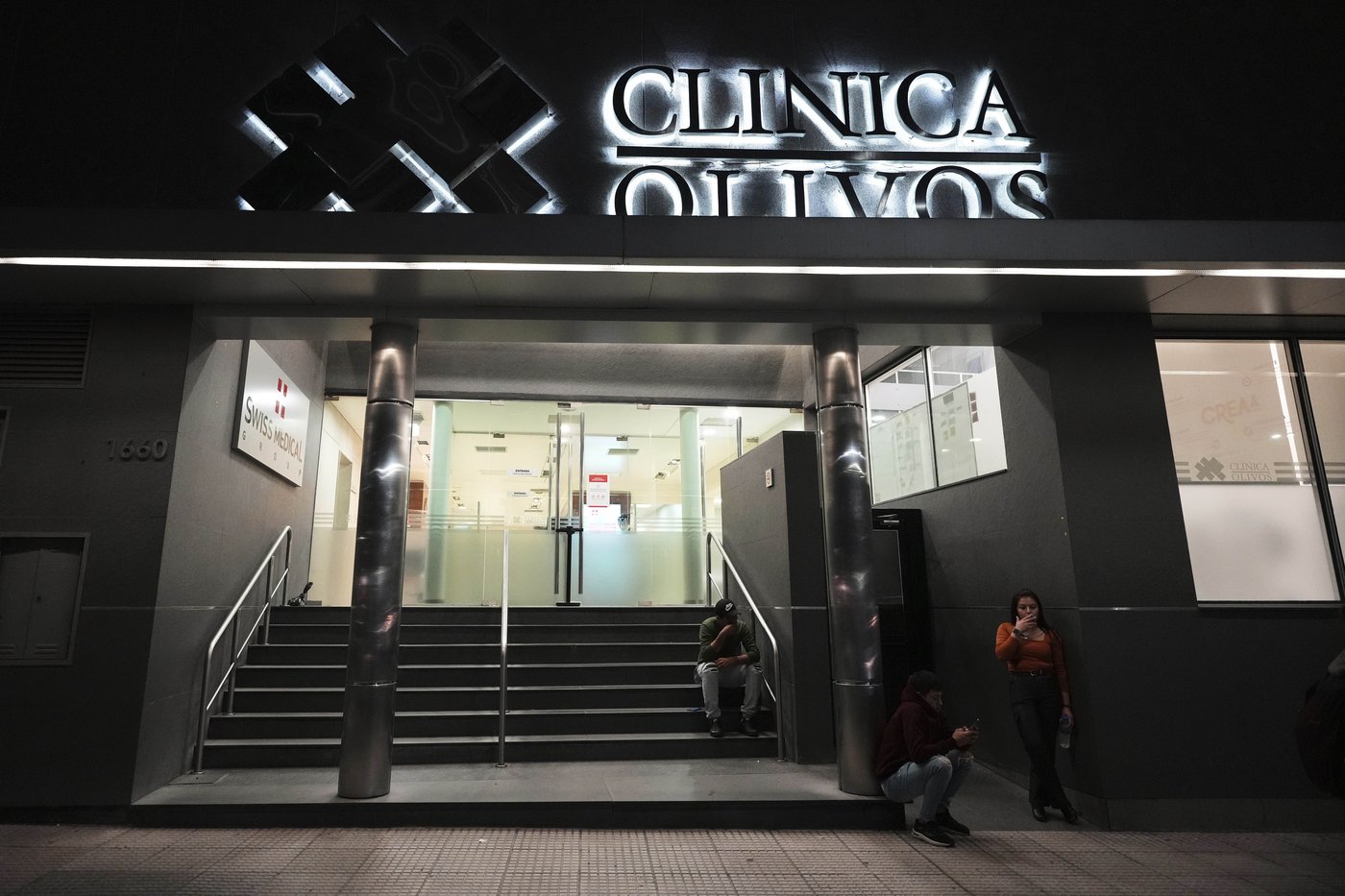 Police raid clinic to seize Maradona's complete medical records | iNFOnews.ca Police raid clinic to seize Maradona's complete medical records | iNFOnews.ca