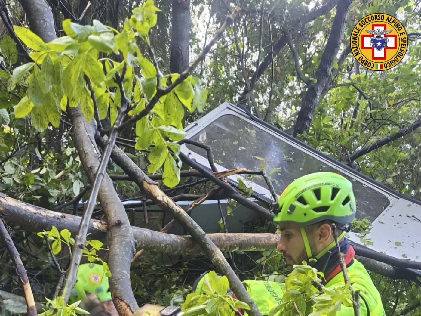 Cable car accident in southern Italy kills at least 4 people | iNFOnews.ca
