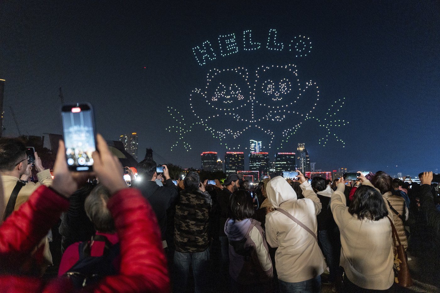 Hundreds gathered in Hong Kong for the city's first pyrotechnics drone show | iNFOnews.ca