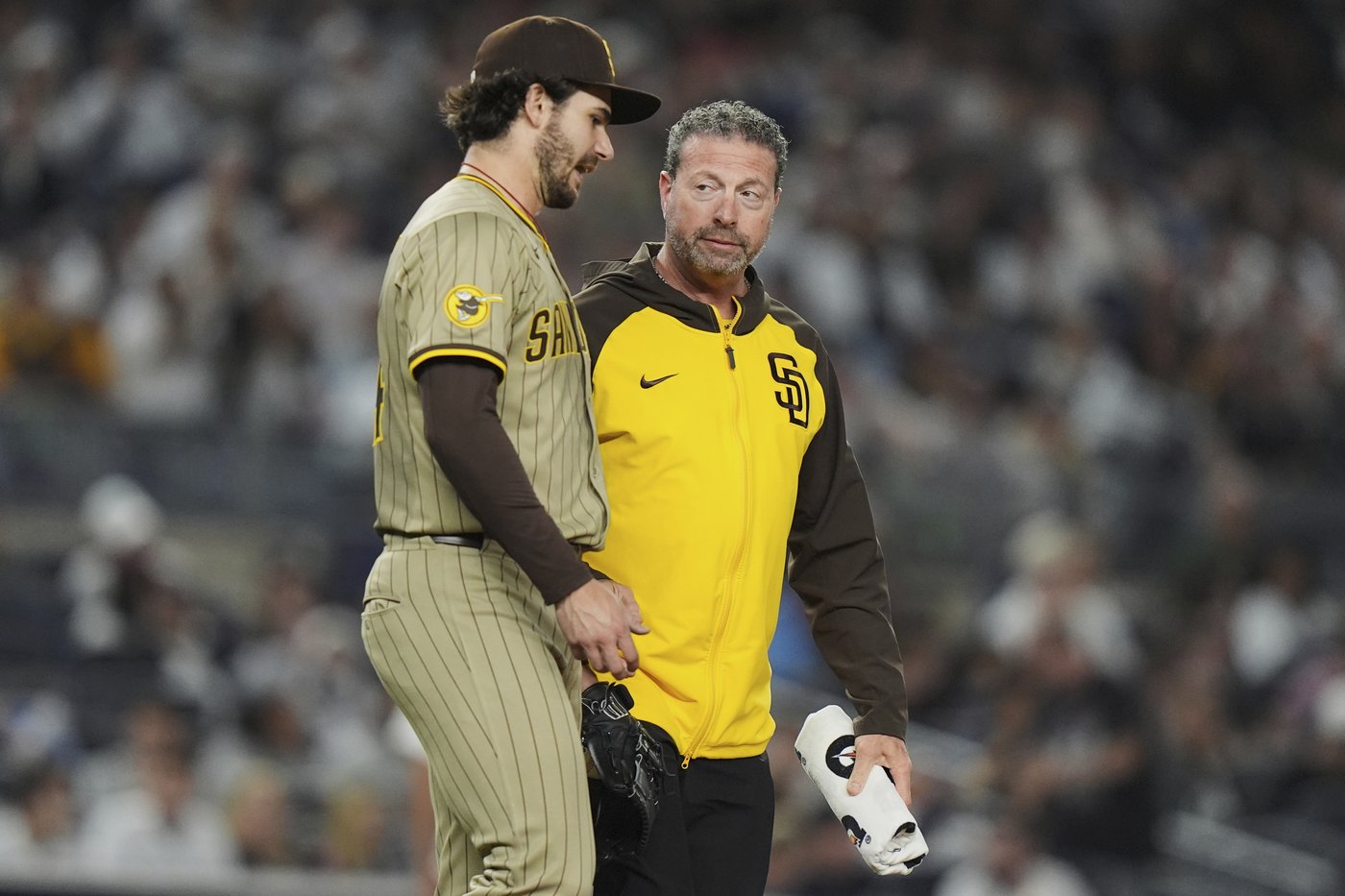 After losing no-hit bid in 7th inning, Padres pitcher Dylan Cease exits with forearm cramp | iNFOnews.ca