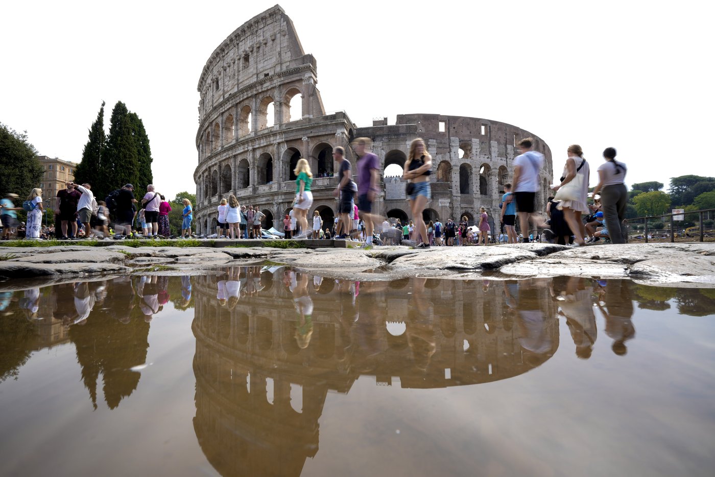 AirBnB users will play gladiators in Rome's Colosseum under $1.5-million sponsorship deal | iNFOnews.ca AirBnB users will play gladiators in Rome's Colosseum under $1.5-million sponsorship deal | iNFOnews.ca