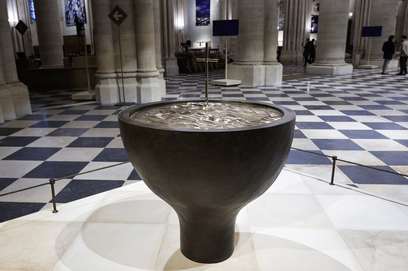 The world gets its first glimpse inside Notre Dame Cathedral after 5 years under wraps | iNFOnews.ca