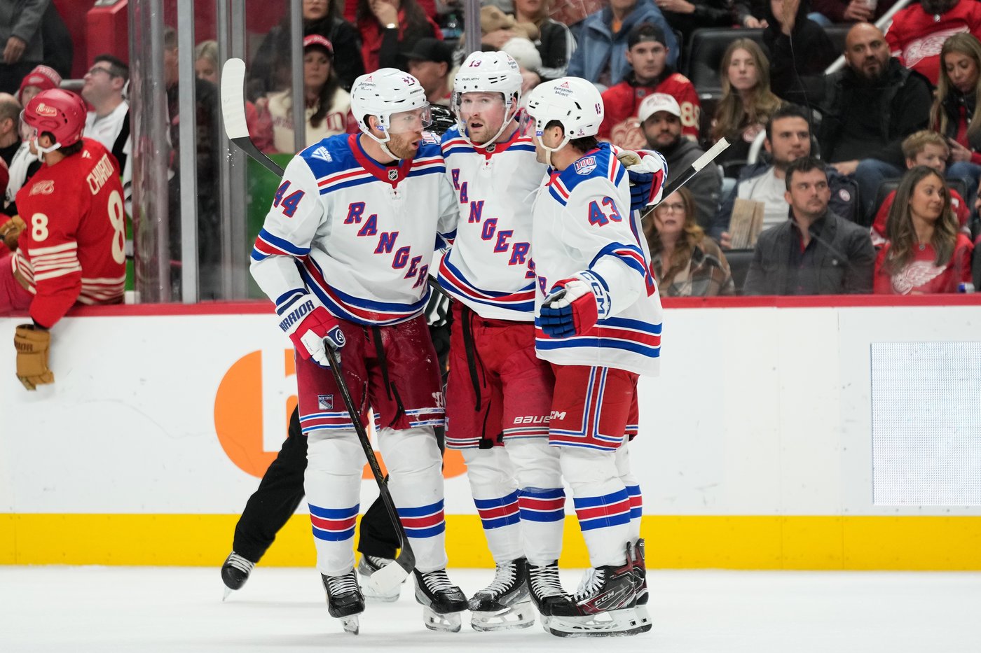 Lafreniere scores go-ahead goal and Rangers snap 4-game skid with 3-2 win over Blues | iNFOnews.ca