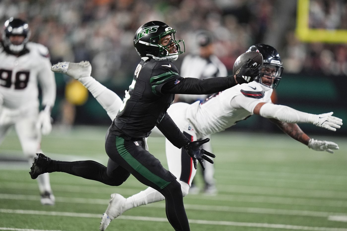 Jets' win over Texans provides a speck of optimism after disappointing start to the season | iNFOnews.ca