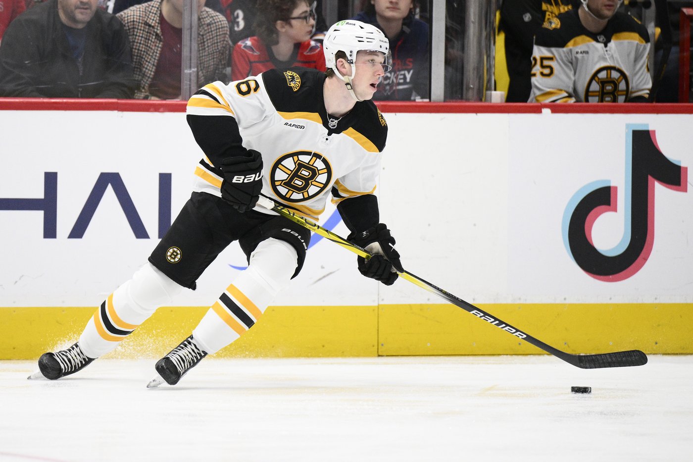 Boston Bruins sign defenseman Mason Lohrei to a two-year, $6.4 million contract extension | iNFOnews.ca Boston Bruins sign defenseman Mason Lohrei to a two-year, $6.4 million contract extension | iNFOnews.ca
