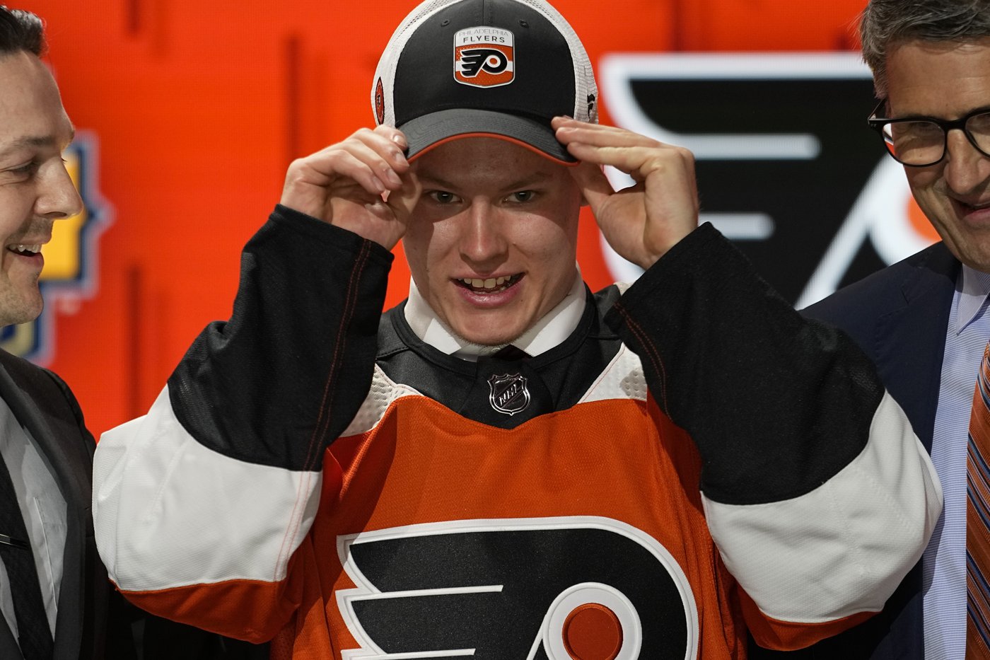 Sharks' Celebrini and Smith and Canadiens' Slafkovsky headline the NHL's next generation of stars | iNFOnews.ca