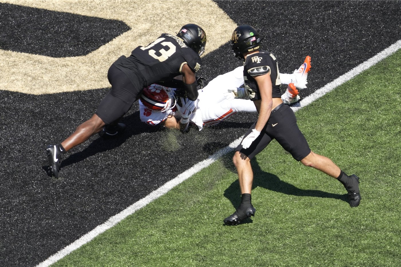 Klubnik and Mafah spark No. 10 Clemson in a blowout win at Wake Forest | iNFOnews.ca Klubnik and Mafah spark No. 10 Clemson in a blowout win at Wake Forest | iNFOnews.ca