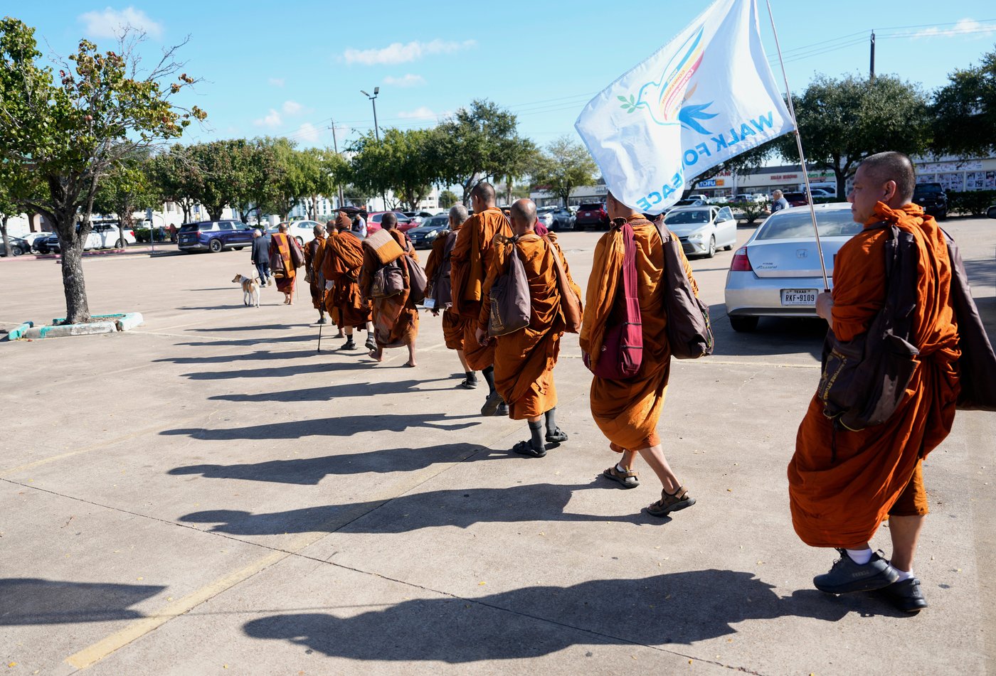 Buddhist monks resume 2,300-mile walk for peace after accident near Houston | iNFOnews.ca Buddhist monks resume 2,300-mile walk for peace after accident near Houston | iNFOnews.ca