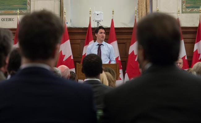 Trudeau offers full federal assistance to fire-stricken Fort McMurray | iNFOnews.ca Trudeau offers full federal assistance to fire-stricken Fort McMurray | iNFOnews.ca