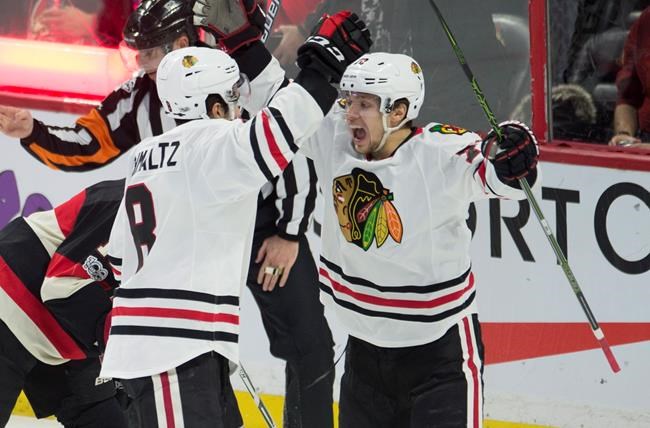 Richard Panik scores late power-play goal, Blackhawks beat Senators 2-1 | iNFOnews.ca