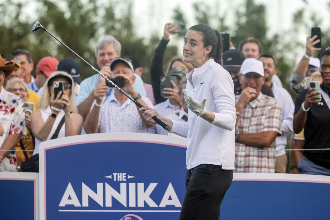 Caitlin Clark draws a big crowd for an LPGA pro-am in Florida | iNFOnews.ca